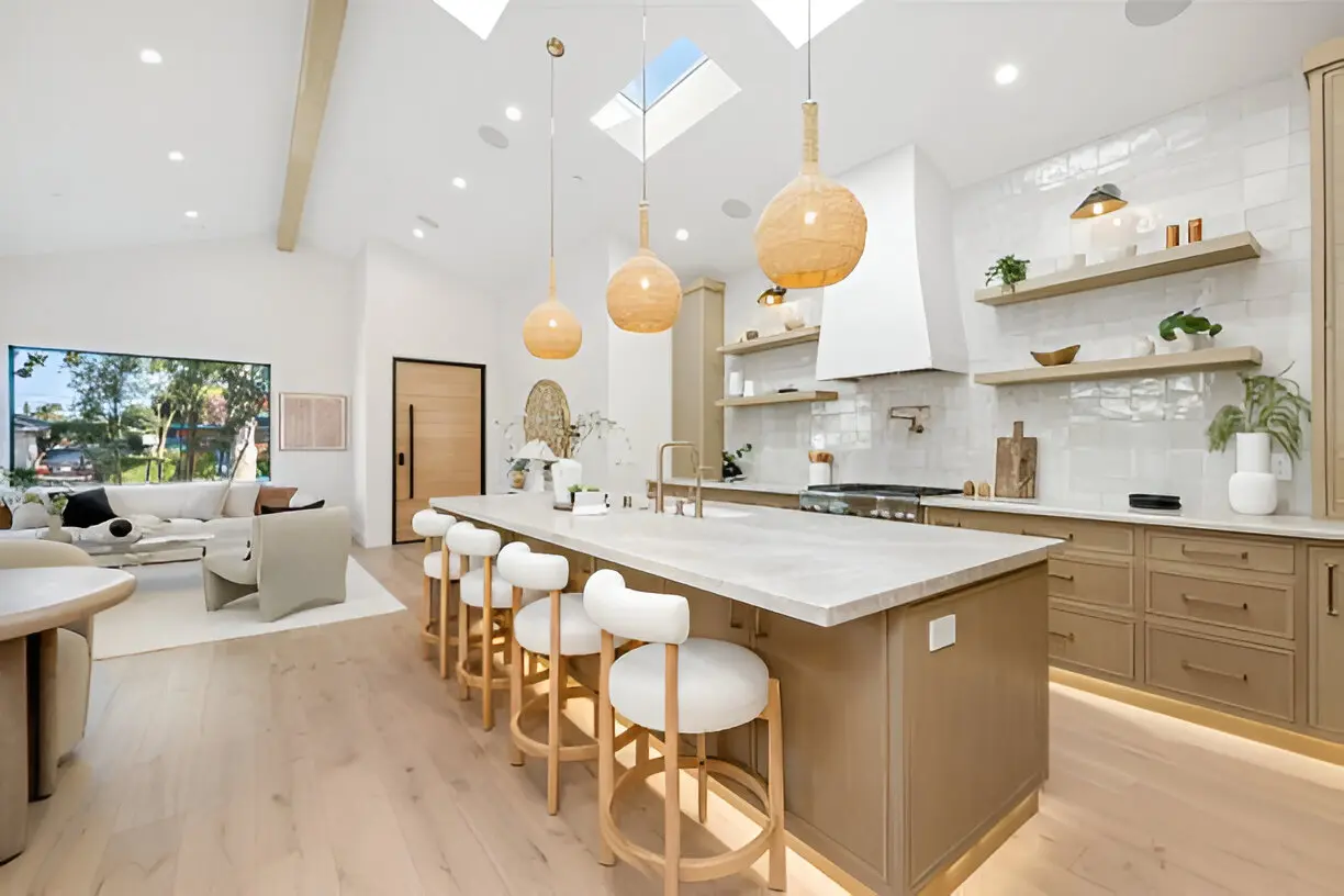 General Contractor Buda specializing in seamless kitchen and bath remodeling for stylish, functional spaces.